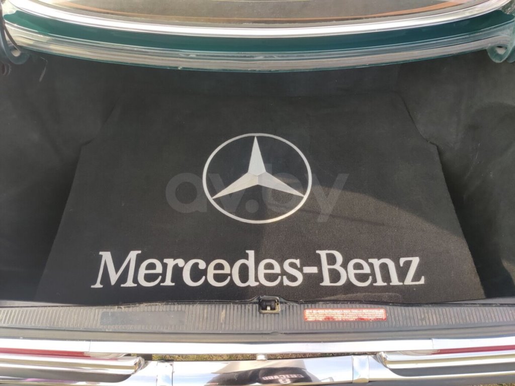 Сколько просят за хорошо сохранившийся 48-летний Mercedes W116 в Беларуси