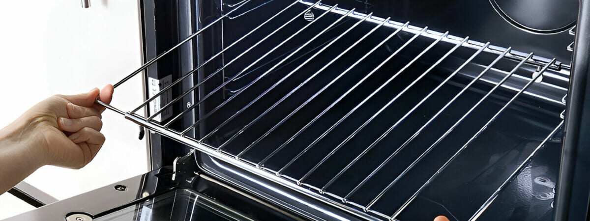 «В 63 года только узнала» — В TikTok показали настоящую функцию решетки для духовки. Многие использовали неправильно? — Полезно