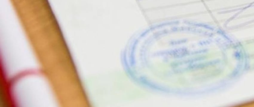 Как рассчитывают больничный мамам после декрета и молодым специалистам