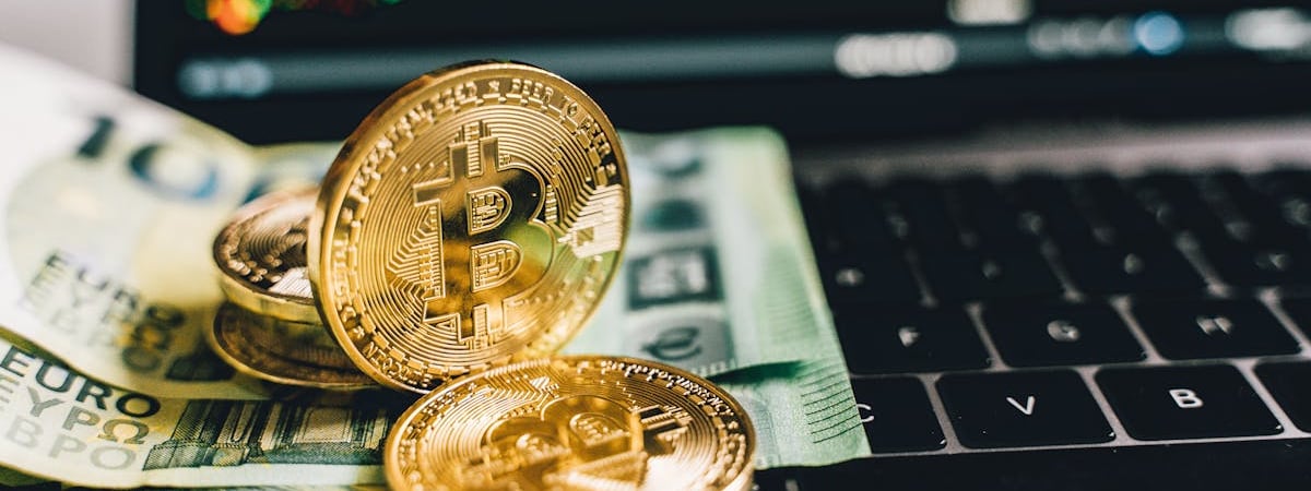 Экономика еврозоны в IV квартале выросла на 0,2%, ЕС - на 0,4%