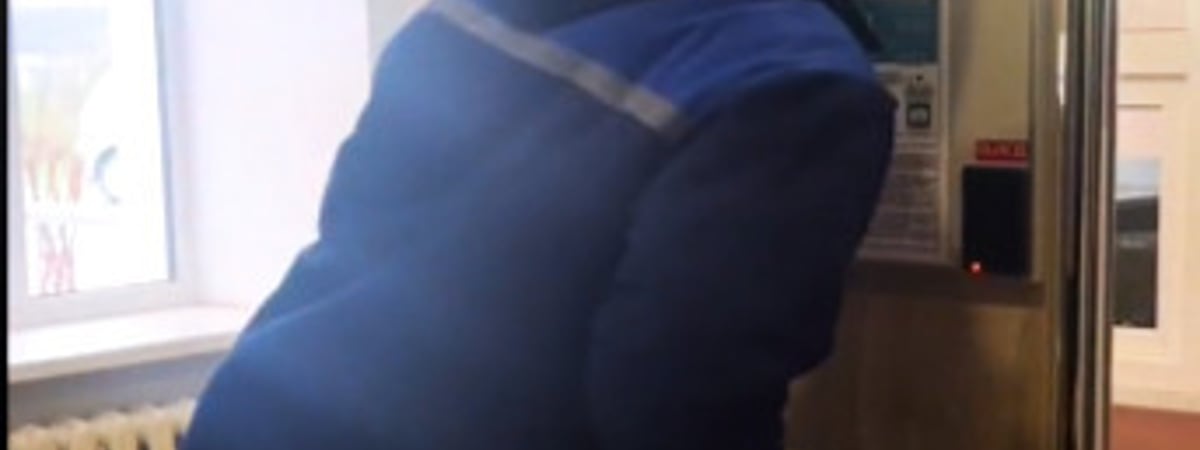 «Весь завод дует в одно дуло?» — Видео с проходной на сельхозпредприятии Минска собрало больше миллиона просмотров — Видео