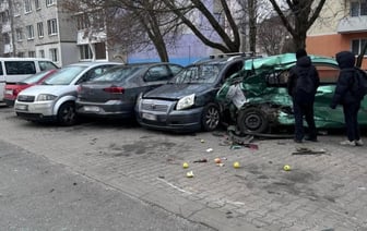 В Бресте 16-летний пьяный водитель пытался скрыться от ГАИ и повредил 14 автомобилей