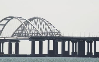 Зеленский угрожает новым ударом по Крымскому мосту в 2024 году