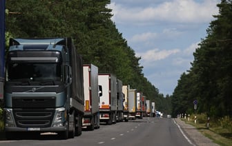 Снова санкции. Евросоюз ограничил ввоз дорогих автомобилей в Беларусь — чтобы не перегоняли в Россию