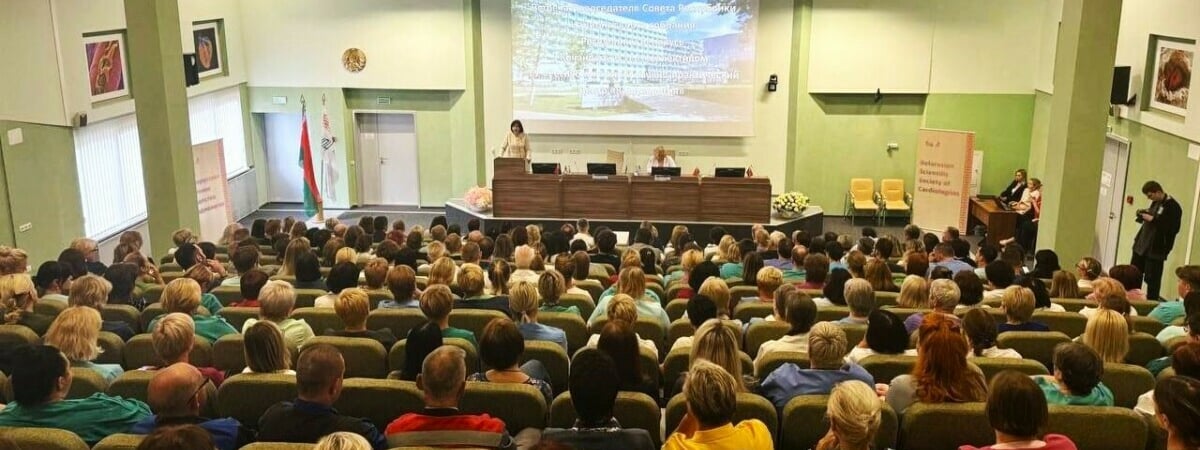 «После потребления наступает безумие» — Кочанова предложила кардиологам обосновать законопроект о запрете вейпов в Беларуси