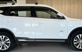 Белорус купил у дилера Geely Atlas с пробегом 156 тыс. км, а на деле оказалось почти 230 тысяч! Как так вышло?