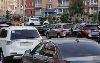 Страсти по парковке: как реагировать на записку под дворником?