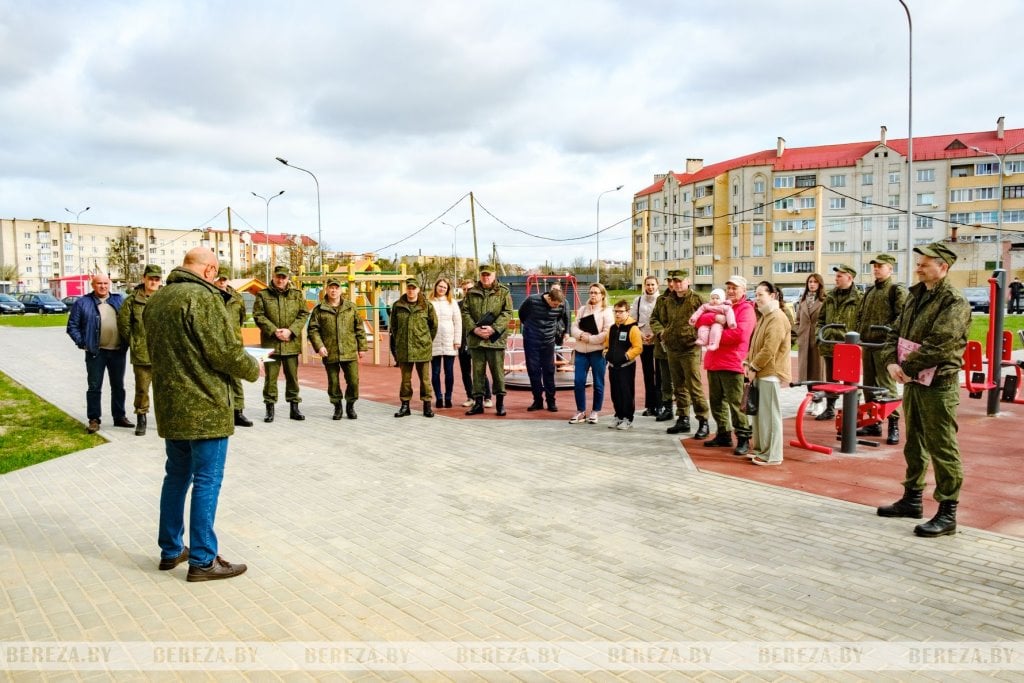 Военнослужащие получили арендное жилье в Березе