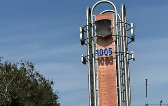 В Слуцке массово «обуглились» таблички и вывески