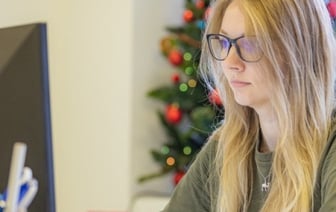 Люди выкладывают в TikTok видео увольнений, и это опаснее, чем кажется