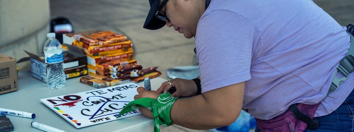 Алиев предсказуемо победил на внеочередных президентских выборах