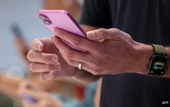 Вы можете оформить предварительный заказ на новый iPhone 16 и купить его в Индии в указанные даты.