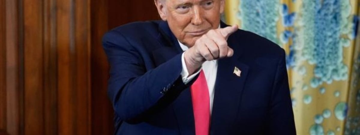 Трамп заявил, что недоволен российскими ударами по Украине: "Бомбят как сумасшедшие"