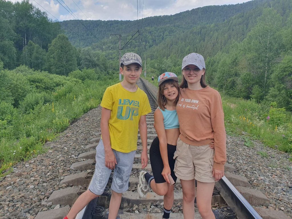 Махнули на Урал! Семья из Бреста проехала 7 000 км на стареньком BMW