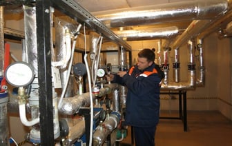 В Минске и Гомеле официально объявили о запуске отопления в жилых домах. Когда ждать тепла в офисах?