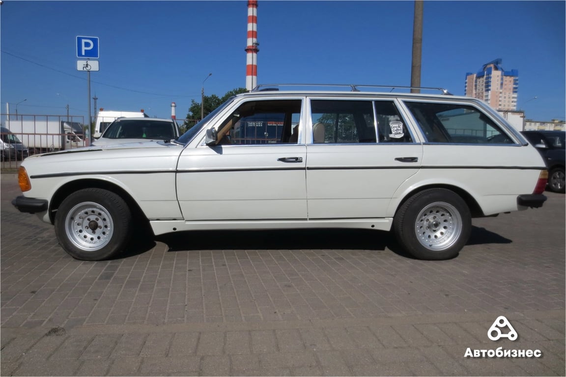 Mercedes-Benz W123
