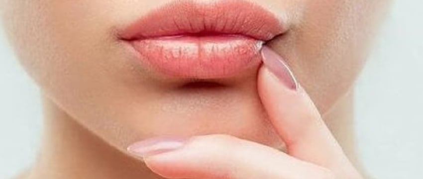 Пластический хирург рассказал о трендах и антитрендах на 2024 год