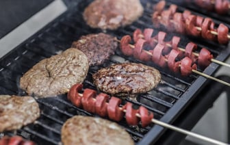 Сколько мяса должно быть в колбасе – объясняет Госстандарт