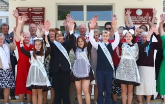 Оригинальное отпразднование последнего звонка в Барановичском районе