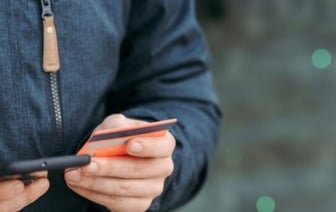 В Беларуси собираются ввести запрет на открытие счетов в банках подросткам