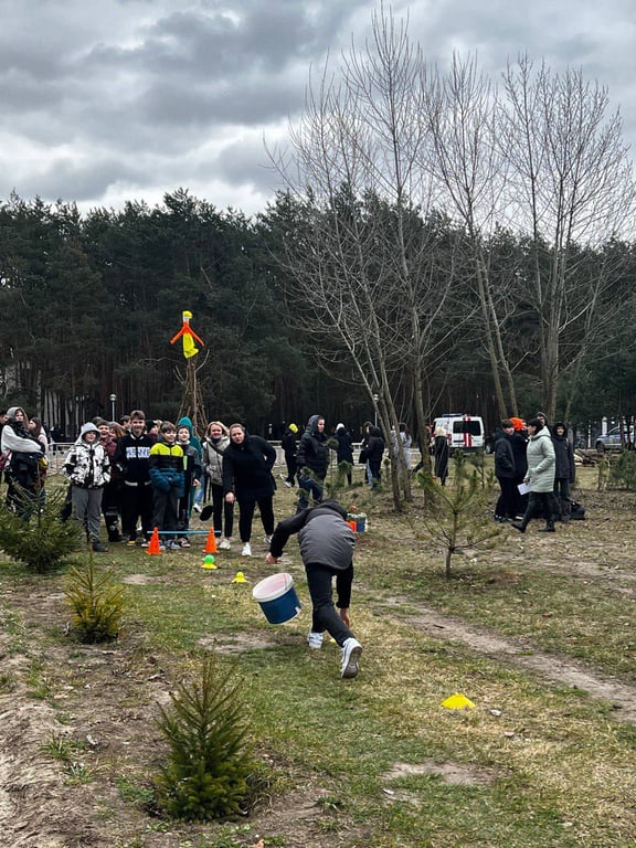 В Бресте проходят народные гуляния «Широкая масленица»