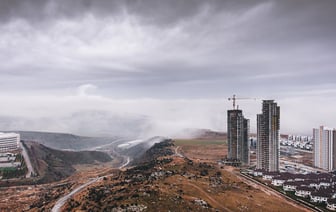 В Новополоцке появился зубр. Световую инсталляцию придумали заводчане