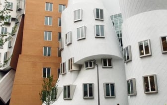 По цене квартиры: стоимость высшего образования в Беларуси и за рубежом