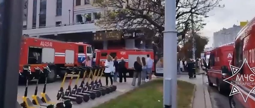 Павильон загорелся в ТЦ на Немиге: эвакуированы более 140 человек