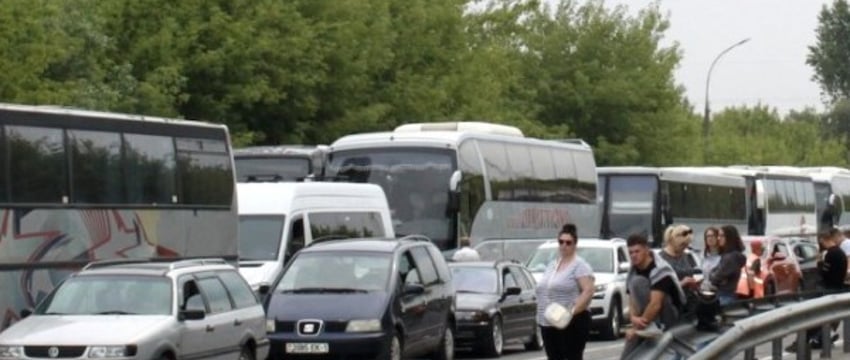 Очереди легковых авто — на всех направлениях. Обстановка на границе с ЕС перед большими выходными