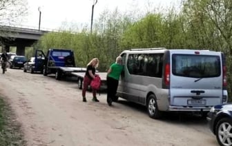 Как торгуют местами в очереди на границе Беларуси с Польшей