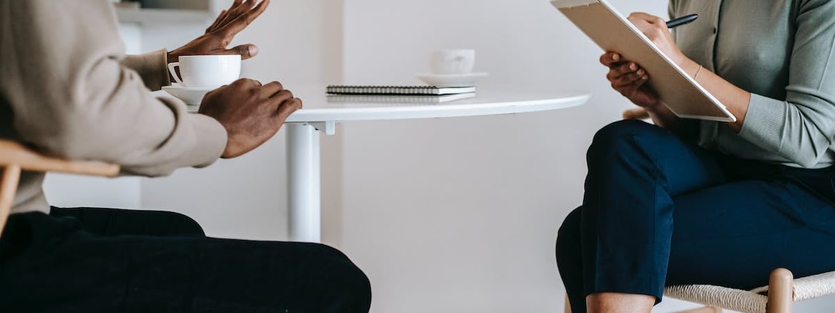 Жители Хойников и Рогачева жалуются на грязную воду из кранов квартир