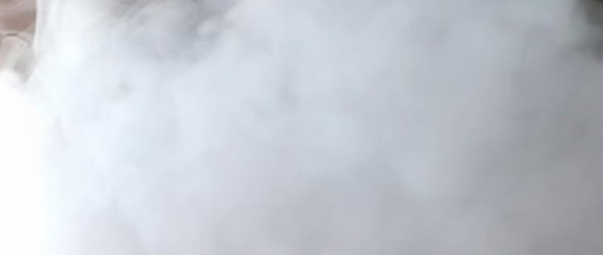 Какой штраф выпишут за курение электронных сигарет в транспорте и на улице? Рассказали в милиции