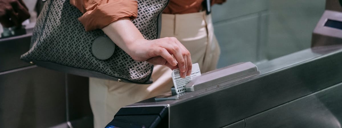 Более 1,9 тысячи машин скопилось на границе Беларуси с Евросоюзом