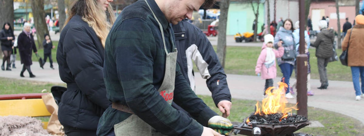 Добавят кузнечное дело и роспись по дереву, но запретят использование техники — в Беларуси меняются правила ремесленной деятельности