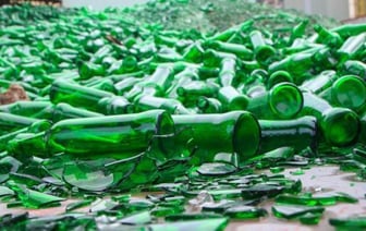 В Беларуси ввели лицензирование на вывоз отходов стекла