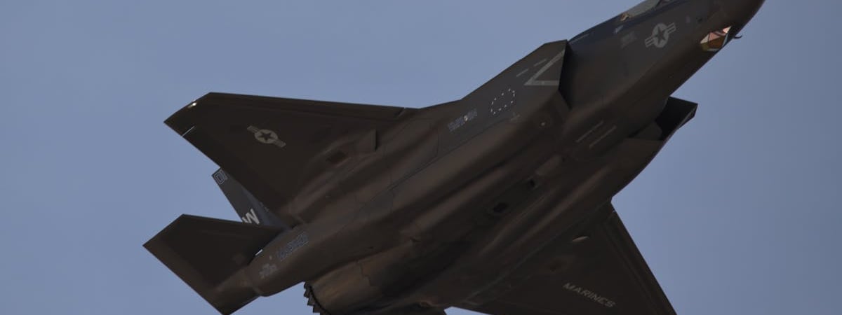 США перебросили истребители на базу на Ближнем Востоке в ожидании нападения Ирана