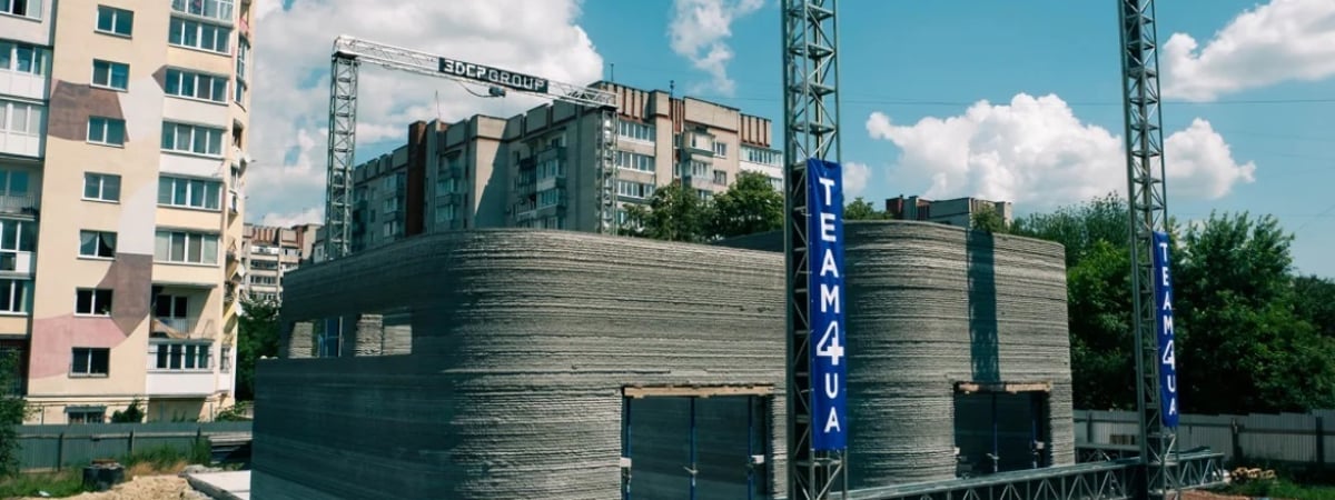 Стены напечатали за 40 часов. В Украине начали строить школу с помощью 3D-принтера — Фото