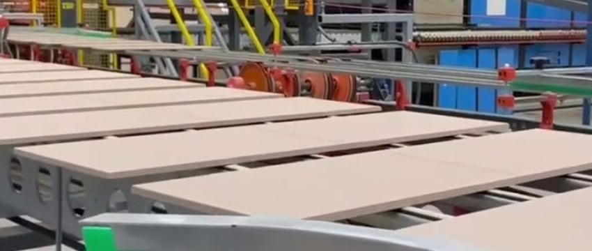 Новую производственную линию запустили на «Березастройматериалы»