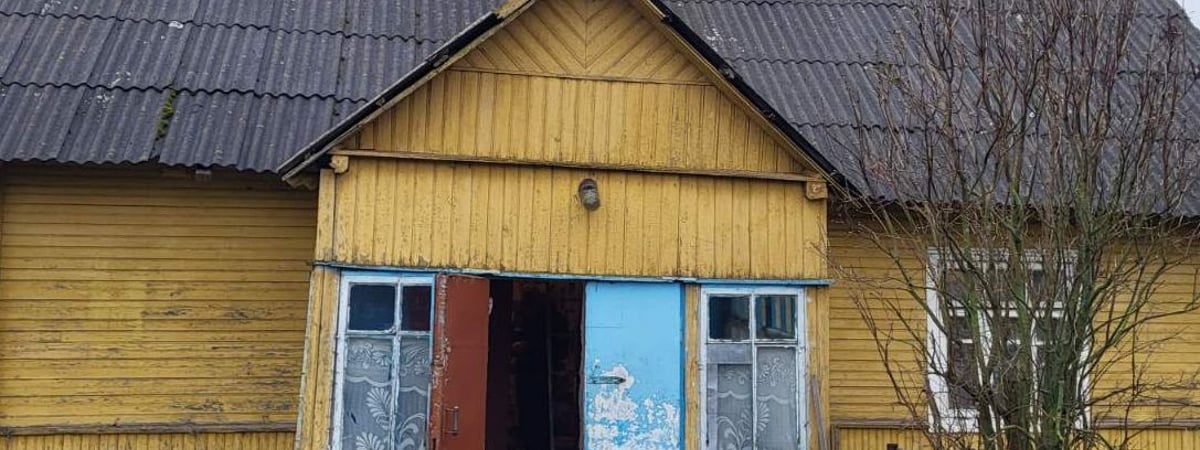 Бабушку спас извещатель — в Вороновском районе горел дом