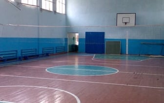 Учитель тренировал несуществующих детей — и заработал больше 9000 рублей