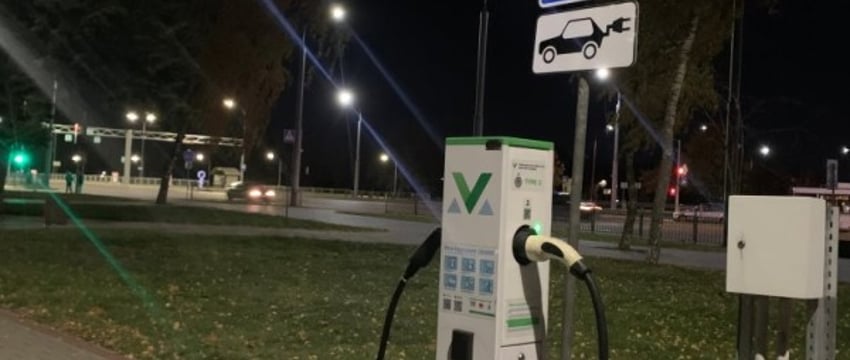 В Беларуси появится 35 супербыстрых электрозарядных станций — узнали когда