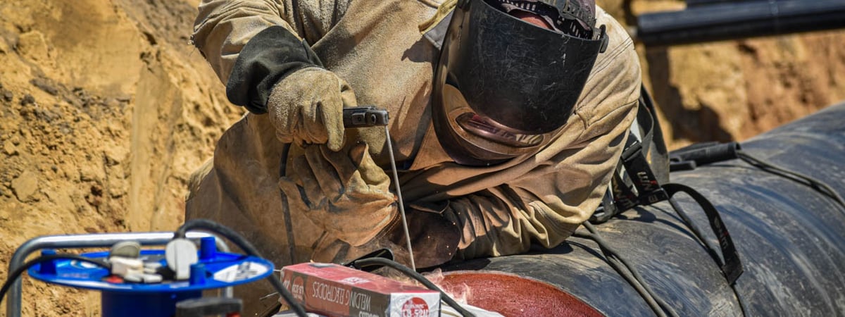 Умные трубы, горячая вода и необычные счетчики — как в Гродно энергетики внедряют новые технологии