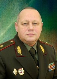 Лукашенко провел кадровые перестановки в руководстве армии и Военной академии