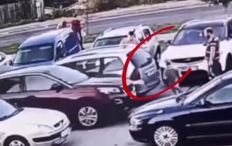 5-летний мальчик попал под колеса машины в Гродно