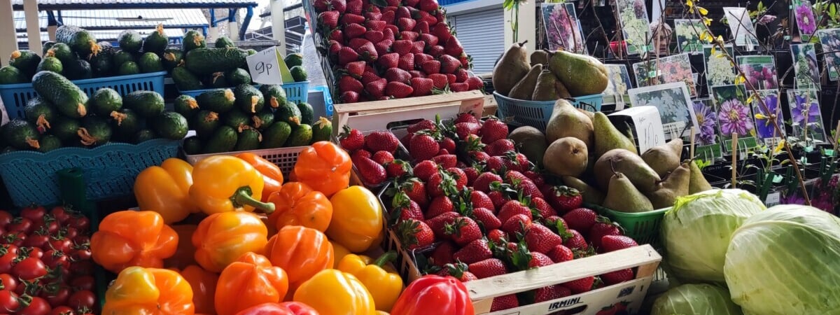 Правительство Беларуси сократило на треть перечень товаров с регулируемыми ценами. Что ещё изменилось? — Официально