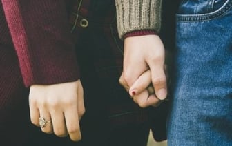 «Не смог устоять перед желанием...». Брестчанин осужден за увлекательный вечер в компании совсем юной девушки