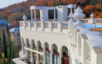 Недвижимость друга Зеленского национализируют в Крыму