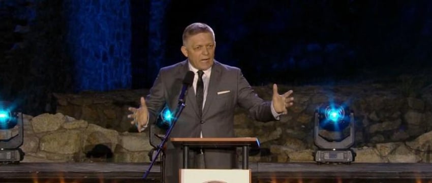 Премьер Словакии Фицо впервые появился на публике после покушения