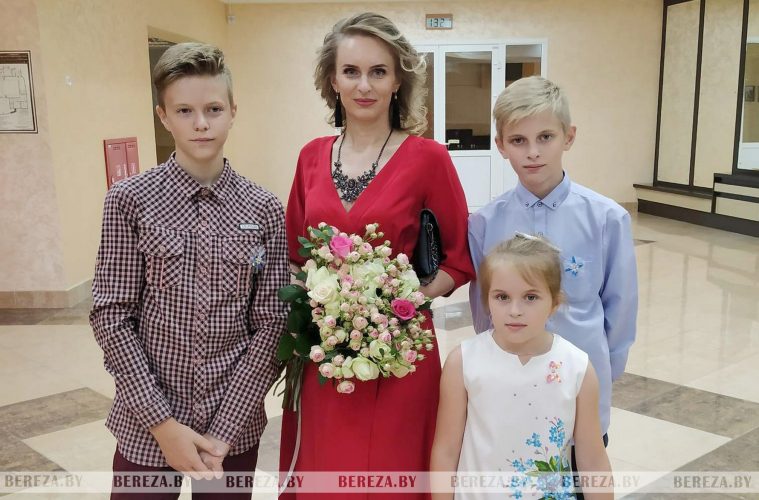 Свою непростую жизненную историю рассказала многодетная мама из Брестской области