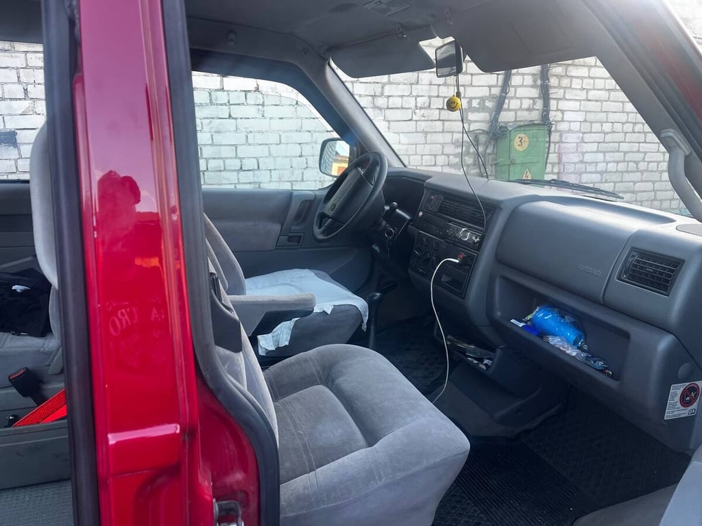 Белорус похвастался своим микроавтобусом VW T4
